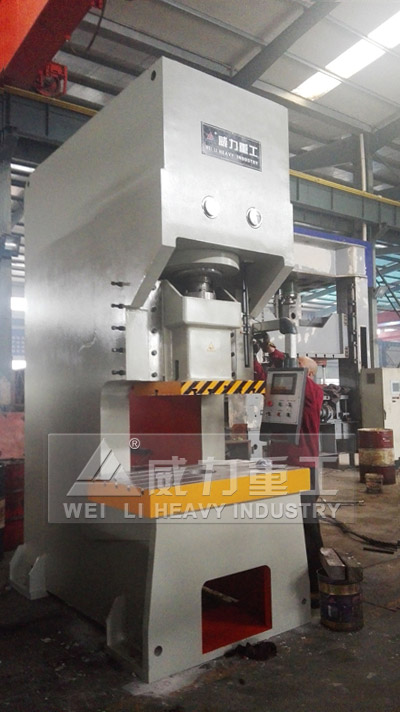 YWH21-250T液壓沖床