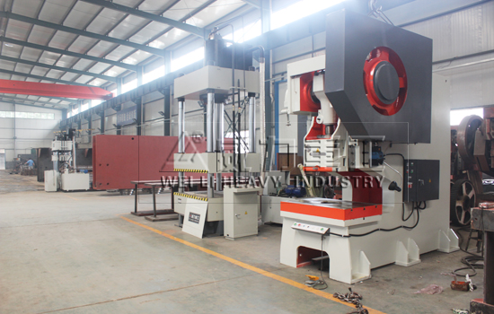 山東沖床廠200噸沖壓機(jī)床多少錢(qián)一臺(tái)